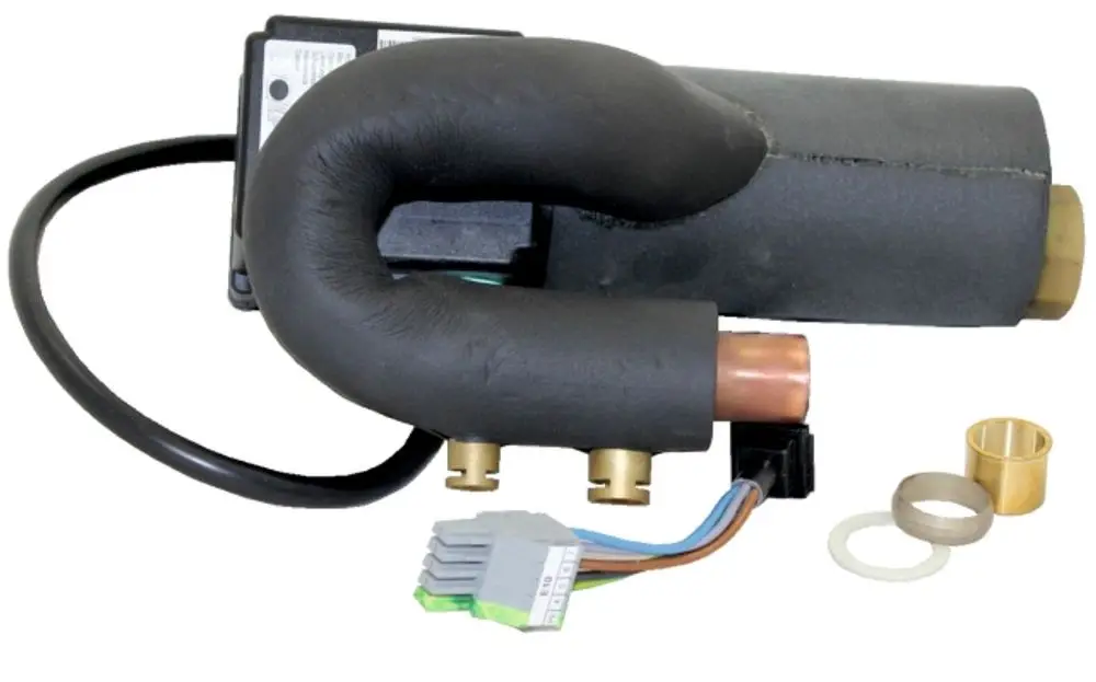 Elektrozusatzheizung mit gewinkeltem Rohr und elektrischen Anschlüssen, geeignet für Heizsysteme der Marke Wolf, abgebildet in standardisiertem Design.